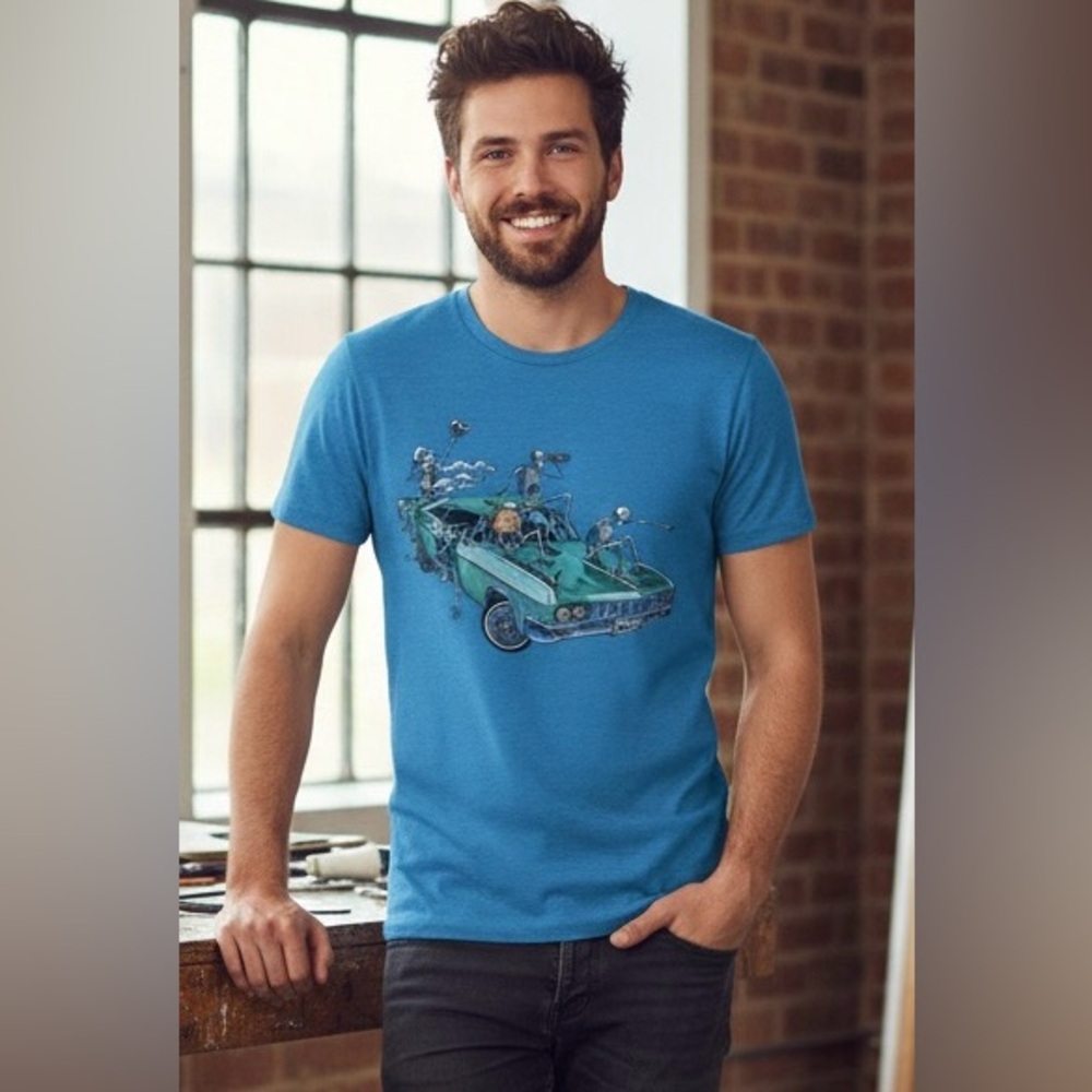 Gildan blue unisex t-shirt with printed vintage  car and skeleton, Small